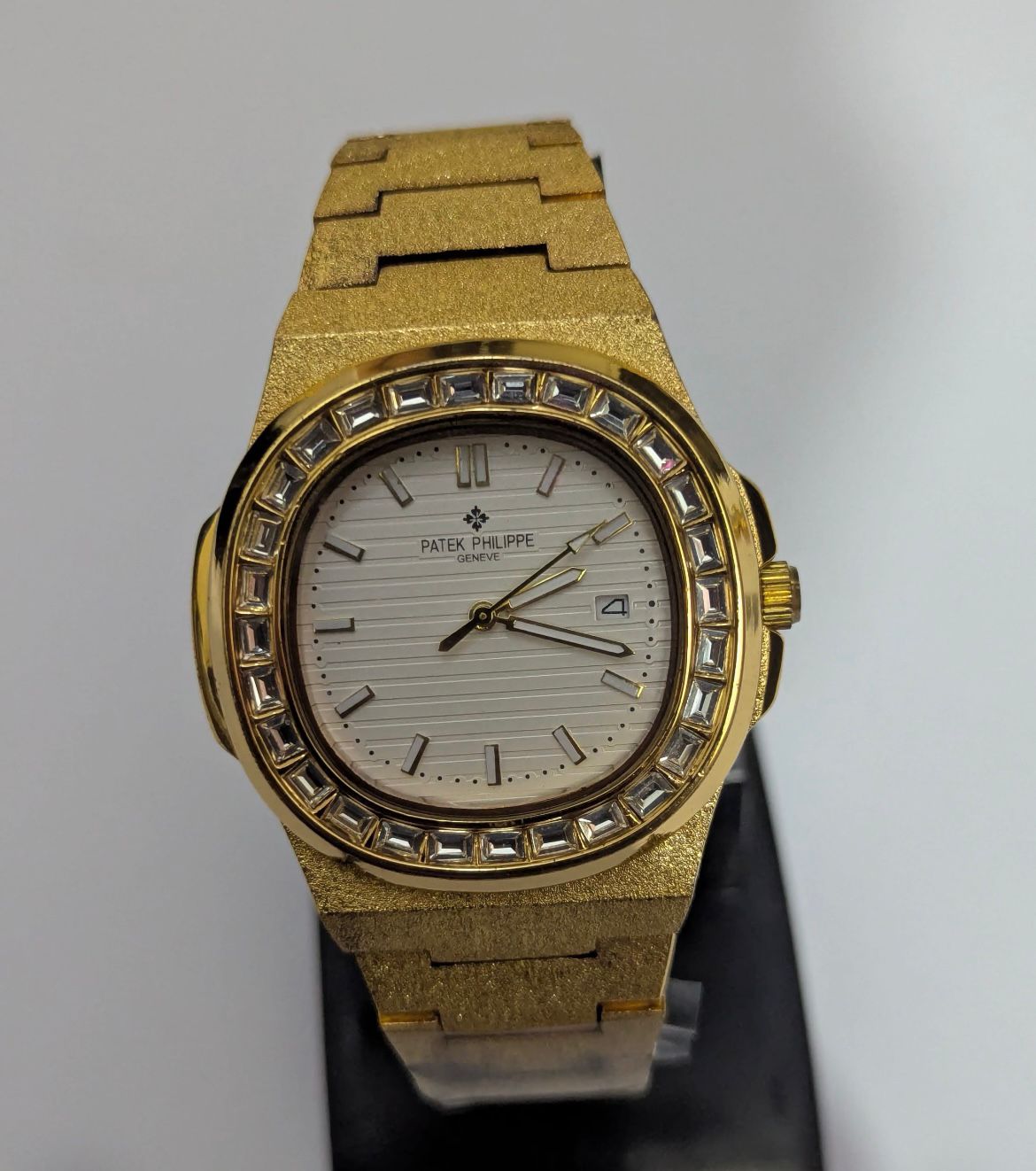 Patek phillips shinning Watch