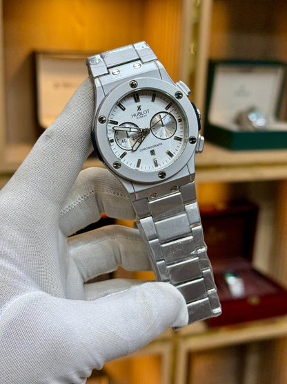 Hublot Classic Fusion Chronograph – Sunray Dial with Integrated Steel Bracelet