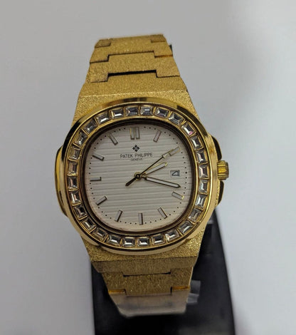 Patek Philippe Nautilus Shinning watch